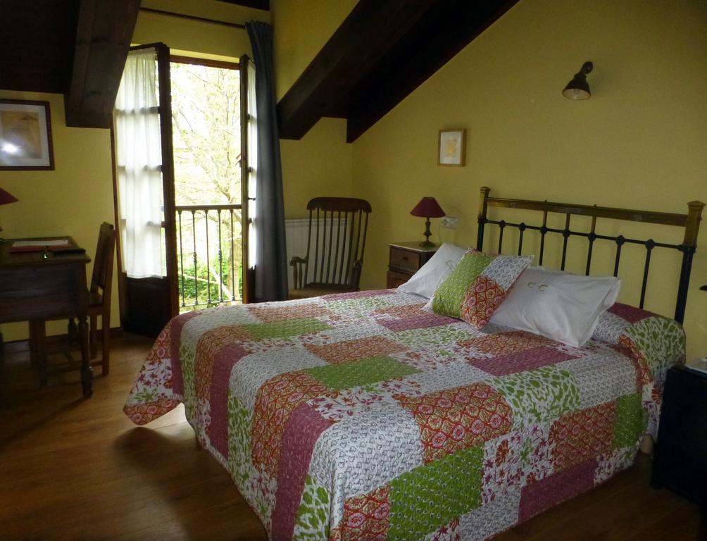 Hotel El Carmen Ribadesella Bagian luar foto