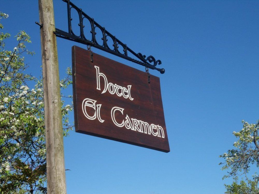 Hotel El Carmen Ribadesella Bagian luar foto