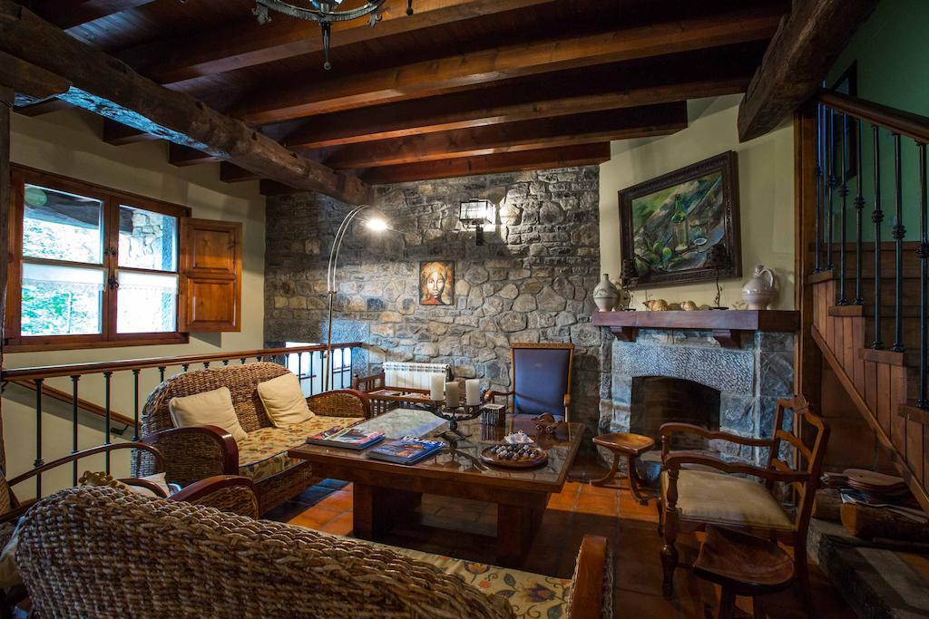 Hotel El Carmen Ribadesella Bagian luar foto