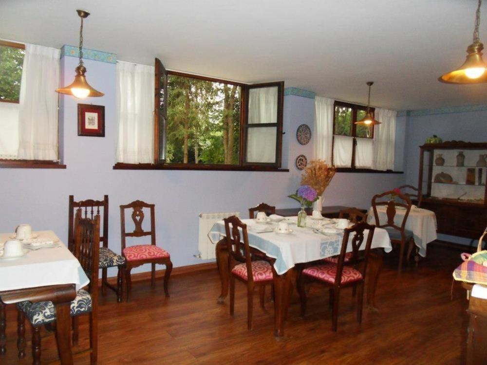 Hotel El Carmen Ribadesella Bagian luar foto